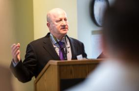 Dr. Ellenbogen lecturing